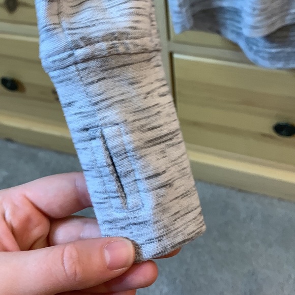 Kuhl Lea Pullover in Ash Size Small - Picture 6 of 13